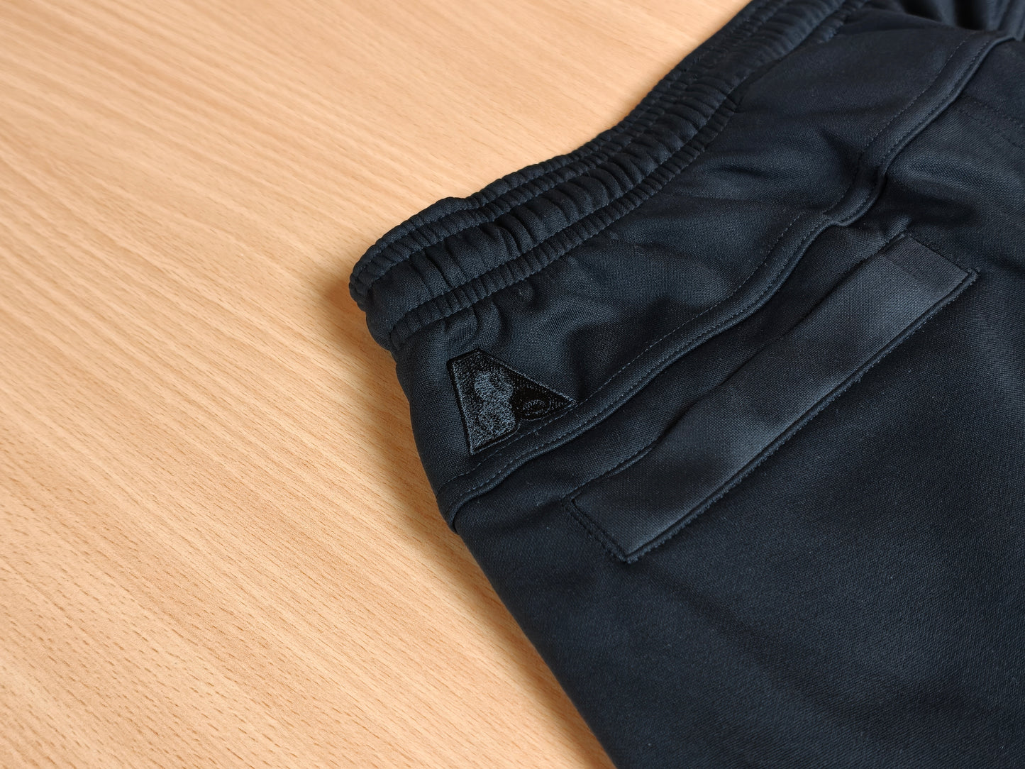 AM BOWLS Women's Straight-Leg Fleecy Track Pant